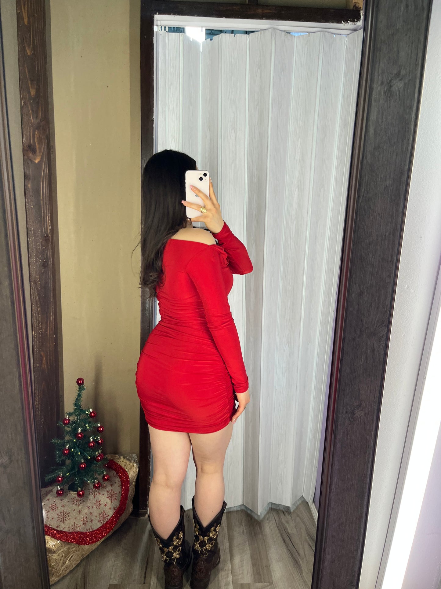 Cassie off one shoulder dress (Red)